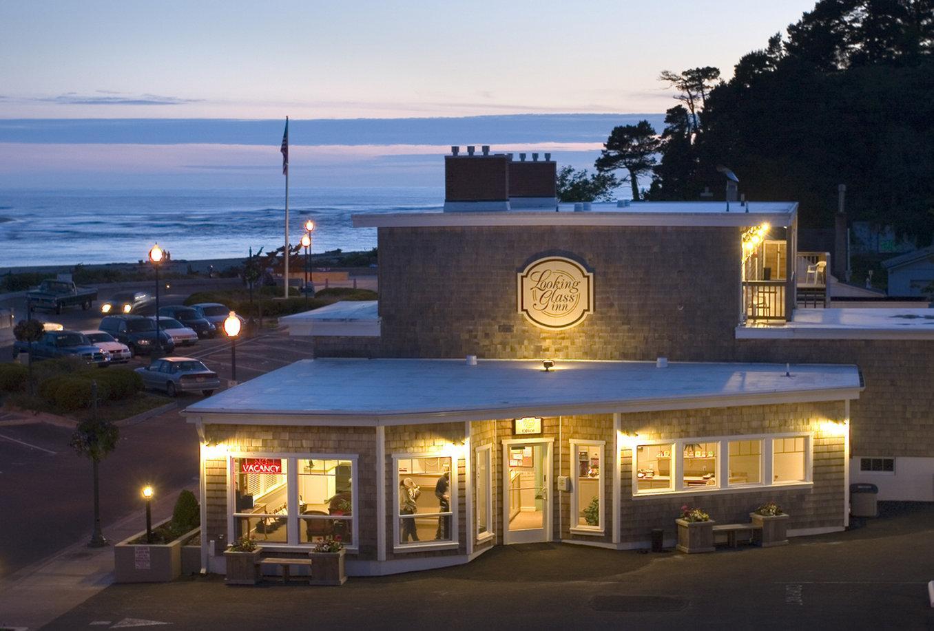 Looking Glass Inn Lincoln City Exterior foto
